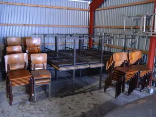 12 stk. borde med stole