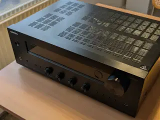 Onkyo TX8270 forstærker