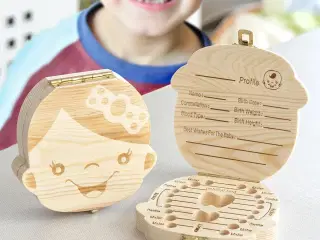 Baby Huskeboks Thooy - Pige | træboks til mælketænder