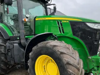 John Deere 7230R