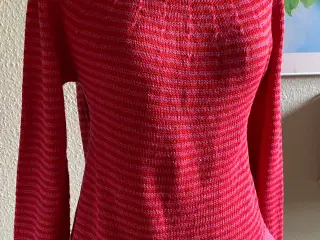 Håndstrikket sweater