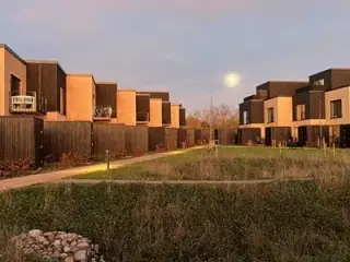 Kom og bliv en del af stærkt og grønt naboskab - og bo samtidigt tæt på skov, skole og Letbane