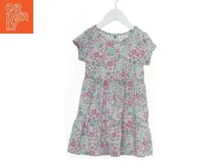 Blomstret børnekjole fra Kiki&koko (str. 98)