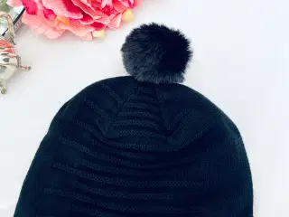 Sort pompons kvast 