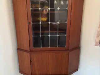 Teak hjørneskab