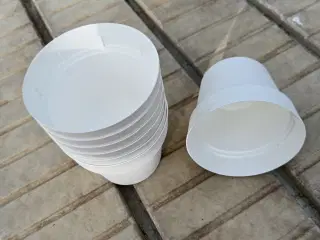 Plast potte til drivhuset