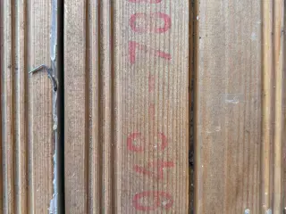 Trævinduer 2 stk fast karm, 4 stk tophængslet 