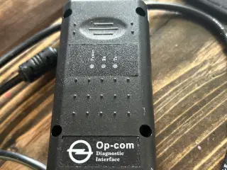 Op-com OBD2 code scanner