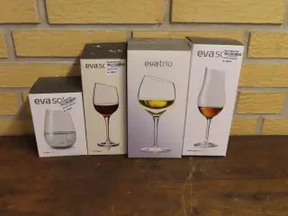 4 stk. Blandede glas