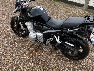 Suzuki GSF 650