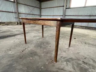 Spisebord 