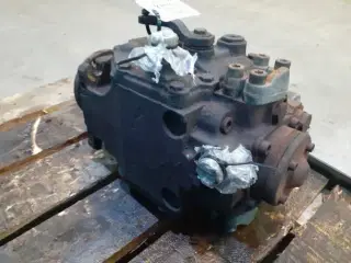 Dronningborg D4000 Hydrostatpumpe 45161700