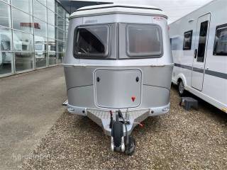 2022 - Eriba Touring Familia 320   Lækker rejsevogn