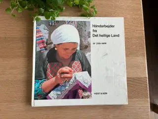 Håndarbejder fra Det Hellige Land  af Ziva Amir