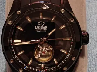 Jaguar J813