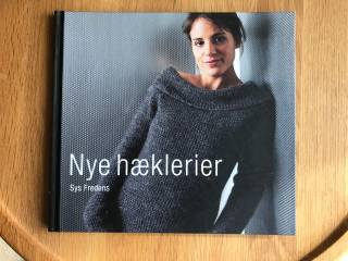 Nye hæklerier  af Sys Fredens