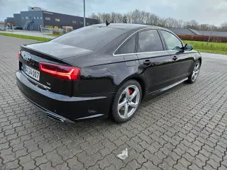 Super lækker og velholdt Audi A6 C7 2015 – Diesel 