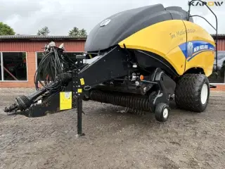 New Holland 890