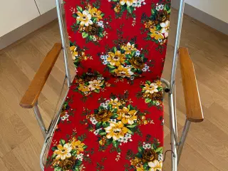 Retro campingstol med træ armlæn