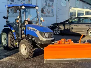 Lovol M254 med frontlift og dv udtag.