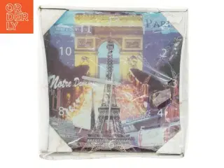 Paris vægur (str. 36x36 cm)