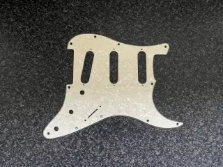 2 stk slagplader til Stratocaster 