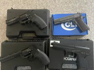 Hardball pistoler med tilbehør