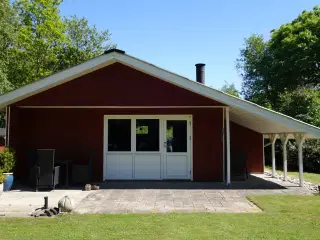 Billig sommerhus ved Bork Havn sælges