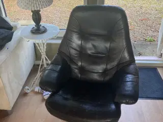 Lænestol gives bort