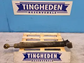 New Holland LB110 Cylinder 87410324