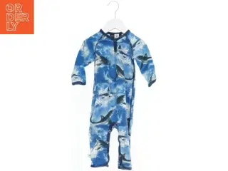 Heldragt med haj-motiv fra Molo (str. 74)