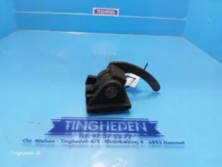 New Holland CR10.90 Bro Lås 86608072