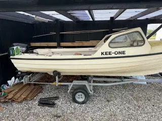 Nordeck styrepultbåd med trailer og nyere motor