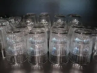 28 stk. vandglas BORMIOLI