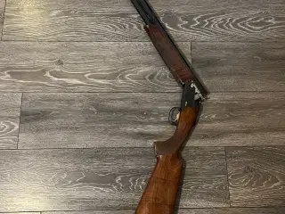 Browning 725