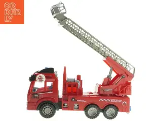 Brandlegetøjsbil med stige (str. 28 cm)