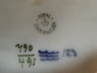 Royal Copenhagen skål med snerle