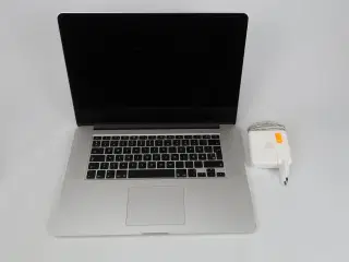 Apple MacBook Pro 15,4" i7