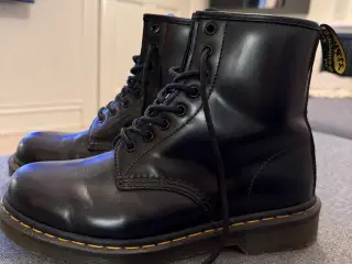 Dr. Martens støvler 