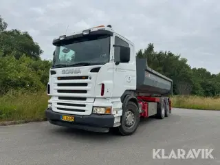 Lastbil Scania R 620 med lad