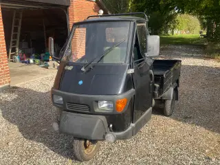 Piaggio Ape 50 tuk tuk