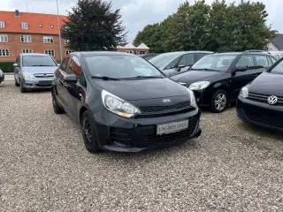 Kia Rio 1,1 CRDi 75 Attraction