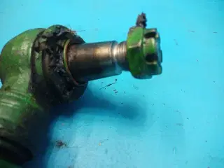 John Deere 9540 WTS Styrecylinder AH166833