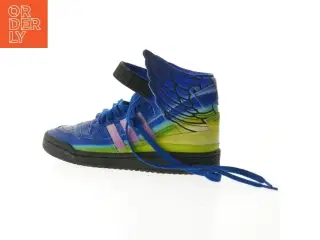 Adidas sko med vinger str. 38 fra Adidas (str. 38 )
