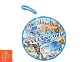 Souvenir med Malta-motiv (str. Ø 17 cm)