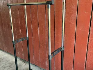 Tøjstativ GUDME dobbelt sort/krom