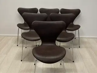 FH 3107 Syverstole af Arne Jacobsen Læder 