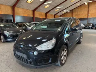 Ford S-MAX 2,0 TDCi 140 Titanium 7prs