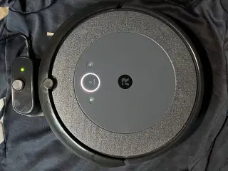 iRobot roomba i3