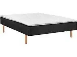 Huma Premium Boxseng med ben og topmadras 140x200 cm